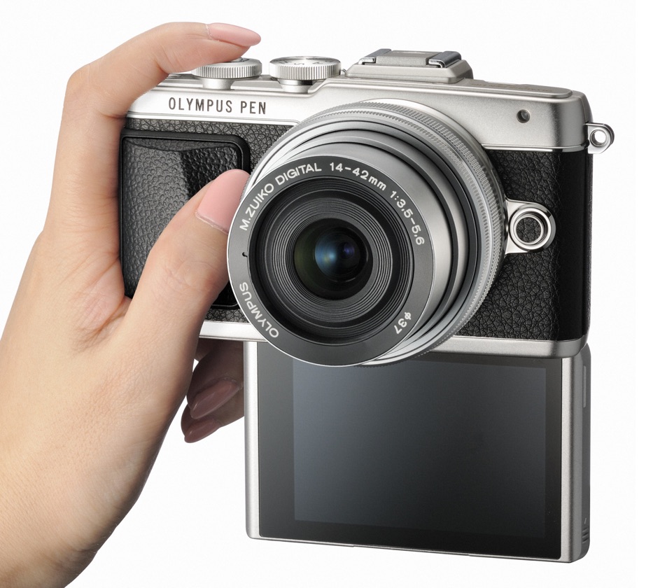 E-PL7_SLV_right_selfie_hand_1442EZ_SLV_jpg__3689×2983_