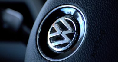 Volkswagen face à un tournant historique : jusqu’à 100 000 emplois pourraient disparaître
