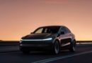 Tesla lance enfin sa voiture sans conducteur… mais il y a un petit problème